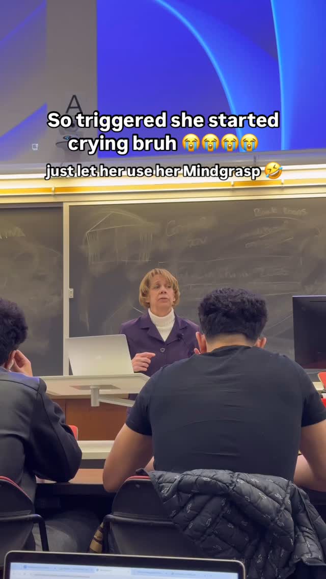 No way shes crying 🤣🤣🤣 #college #study #lecture #exam #collegelife # ...