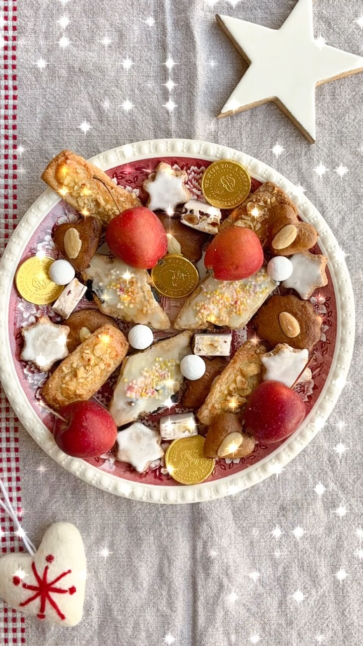 Who else had a Bunter Teller at Christmas?? Click to learn more about this delightful treat here->