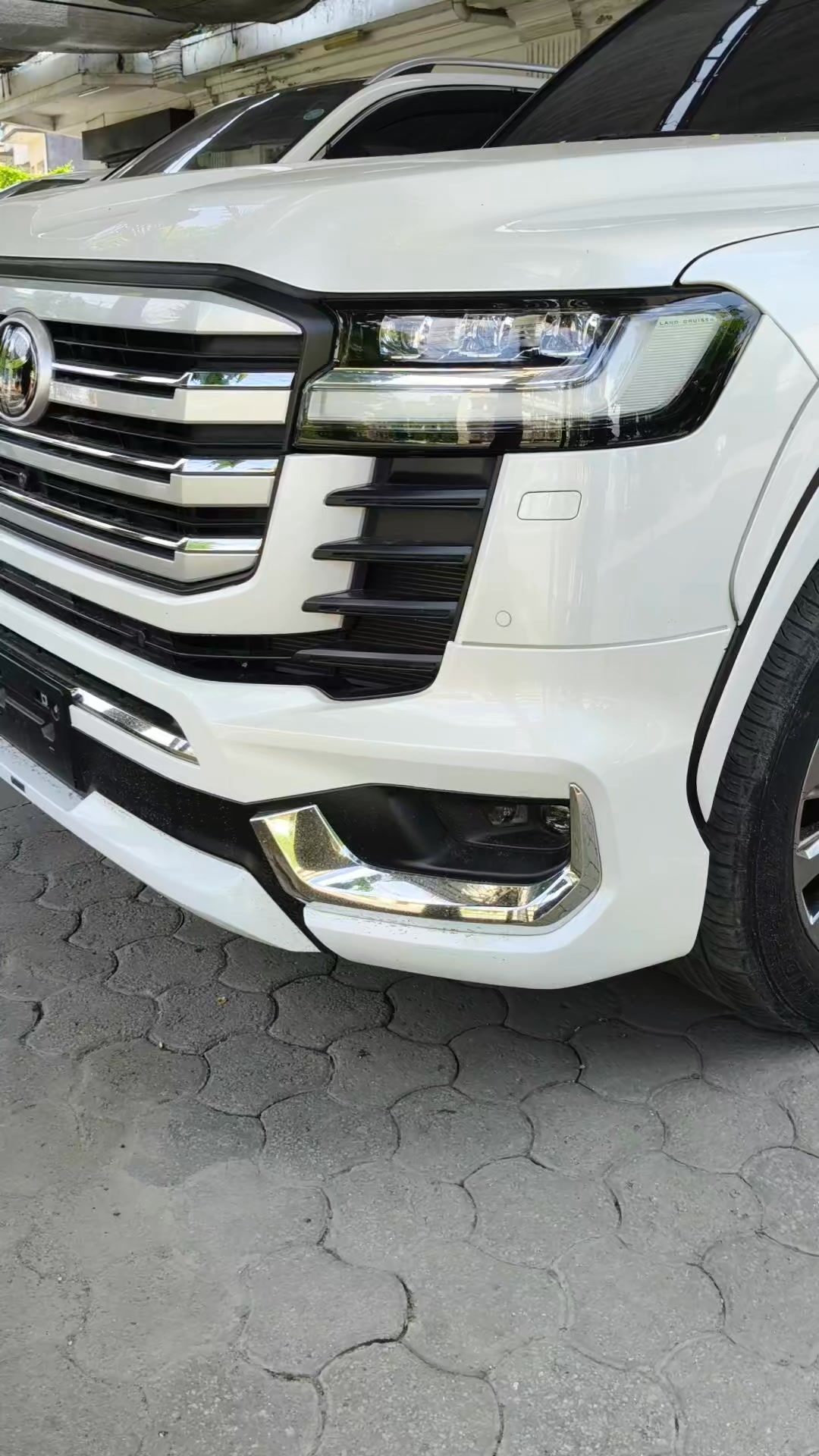 Toyota Landcruiser ZX (VJA300) Year 2022 3.4 L V35A-FTS Twin-Turbo