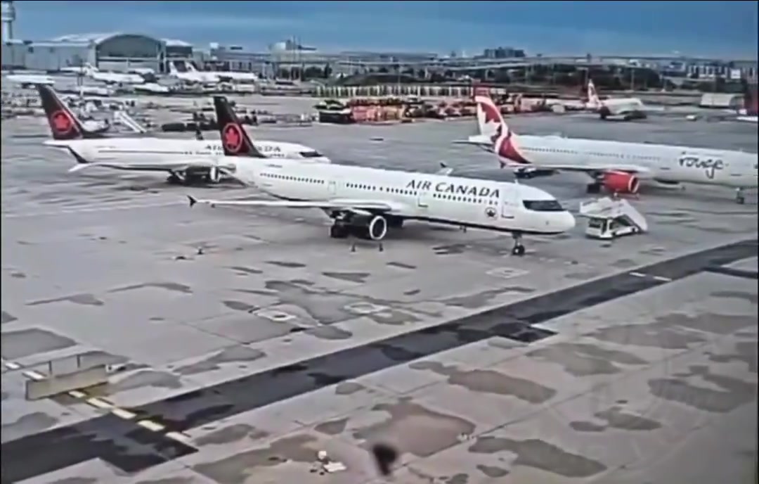 A ground collision involving an Air Canada Boeing 737 MAX 8 occurred ...