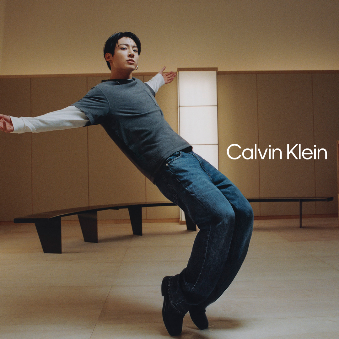 ジョングクが纏う、カルバン・クラインの新作デニム | Calvin Klein