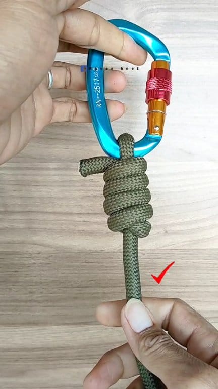 Easy and strong trick to connect carabiners #knot #rope #a #camping # ...