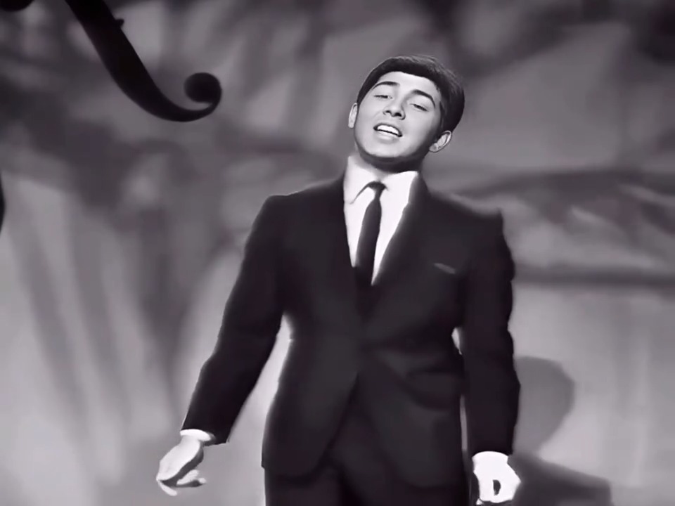 Paul Anka Performs a 1959 Classic That Helped Define a Generation