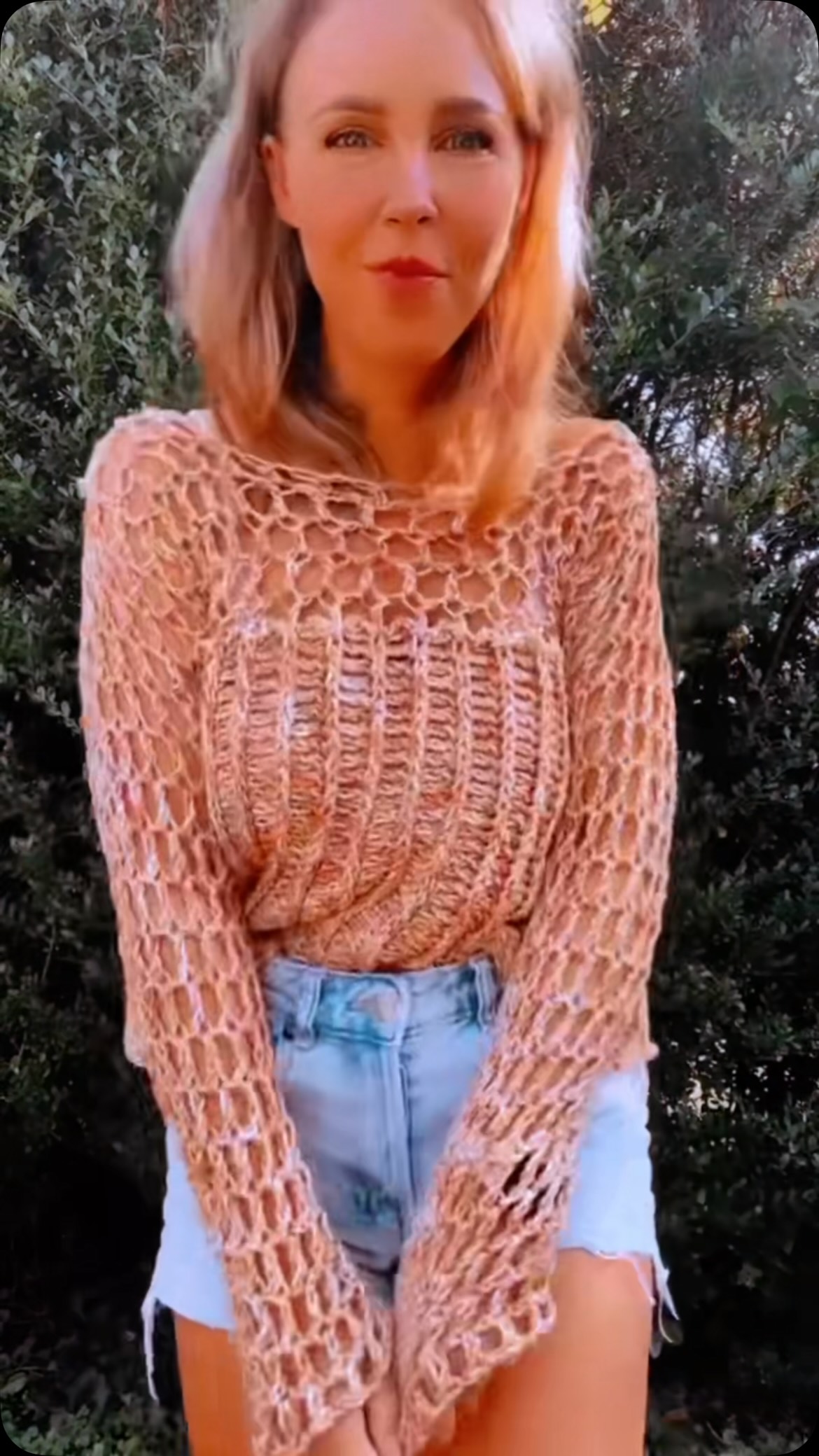 The Starburst Wrap Coverup Dress Pattern is now available in my website at www.CozyCreativeCrochets.com This wrap dress can be worn 2 ways! Pretty cool ❤️ #crochetdress #crochet #crochetersofinstagram #crochetpattern #summervibes