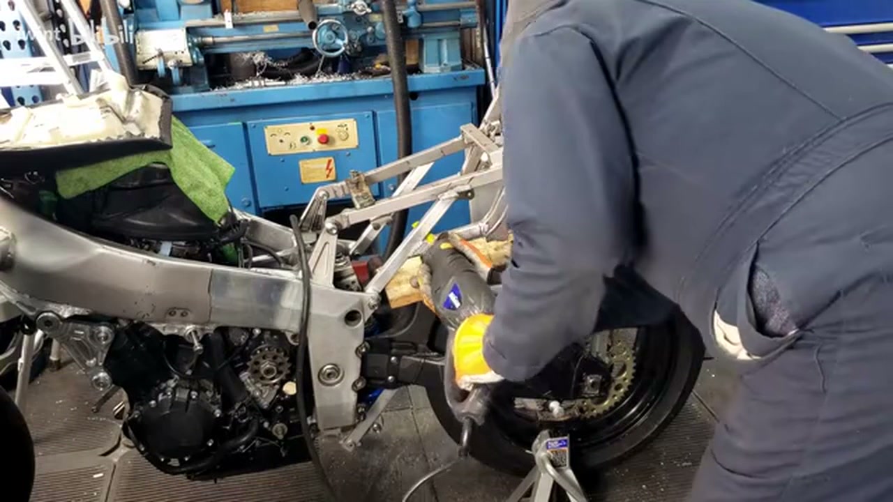 Project ZX7 X Ninja_Kawasaki Restomod: Chasing the Impossible 200