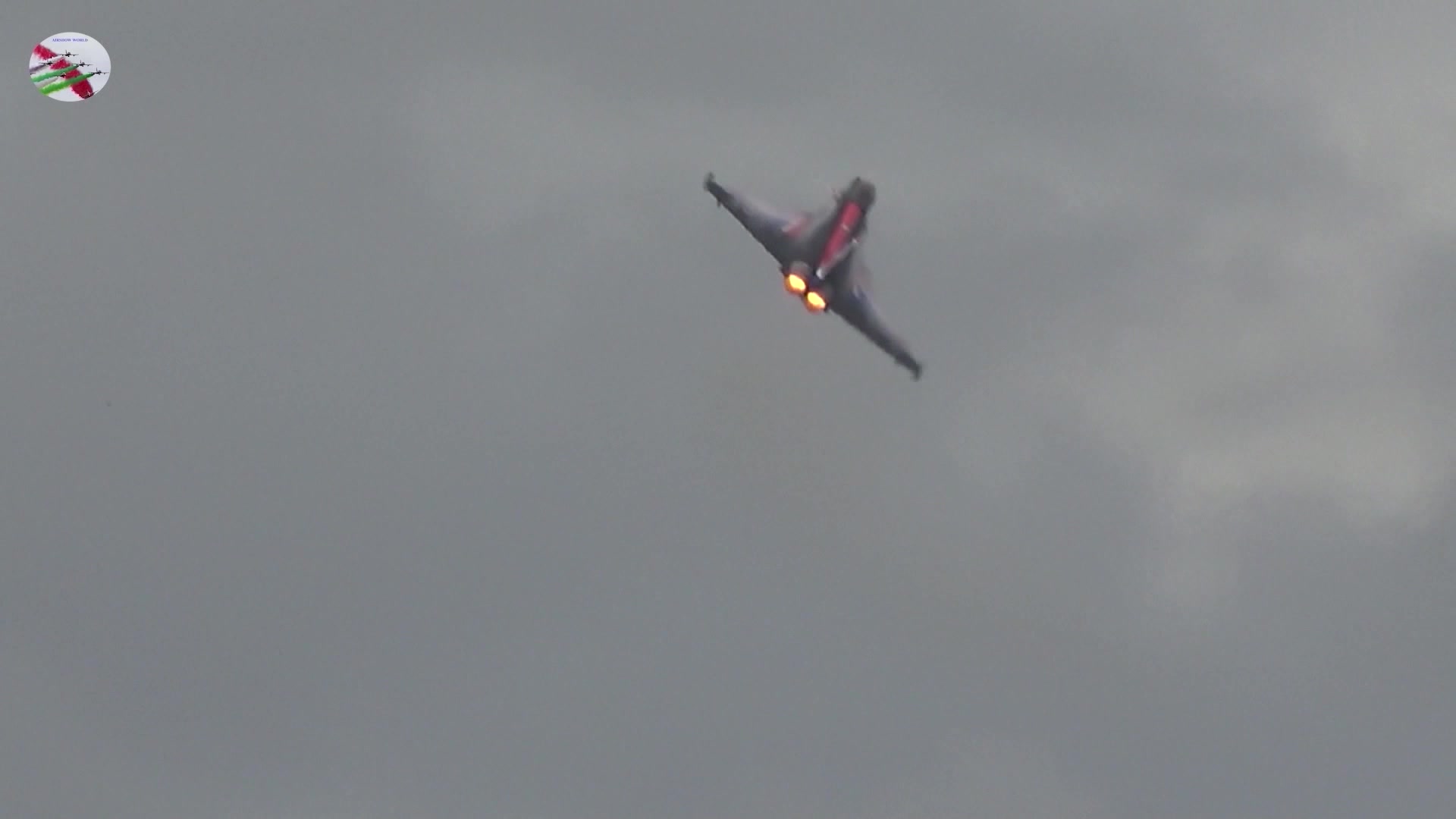 #pilotlife #FacebookPage #avgeek #airshowworld Fast Jet Take Off's At ...