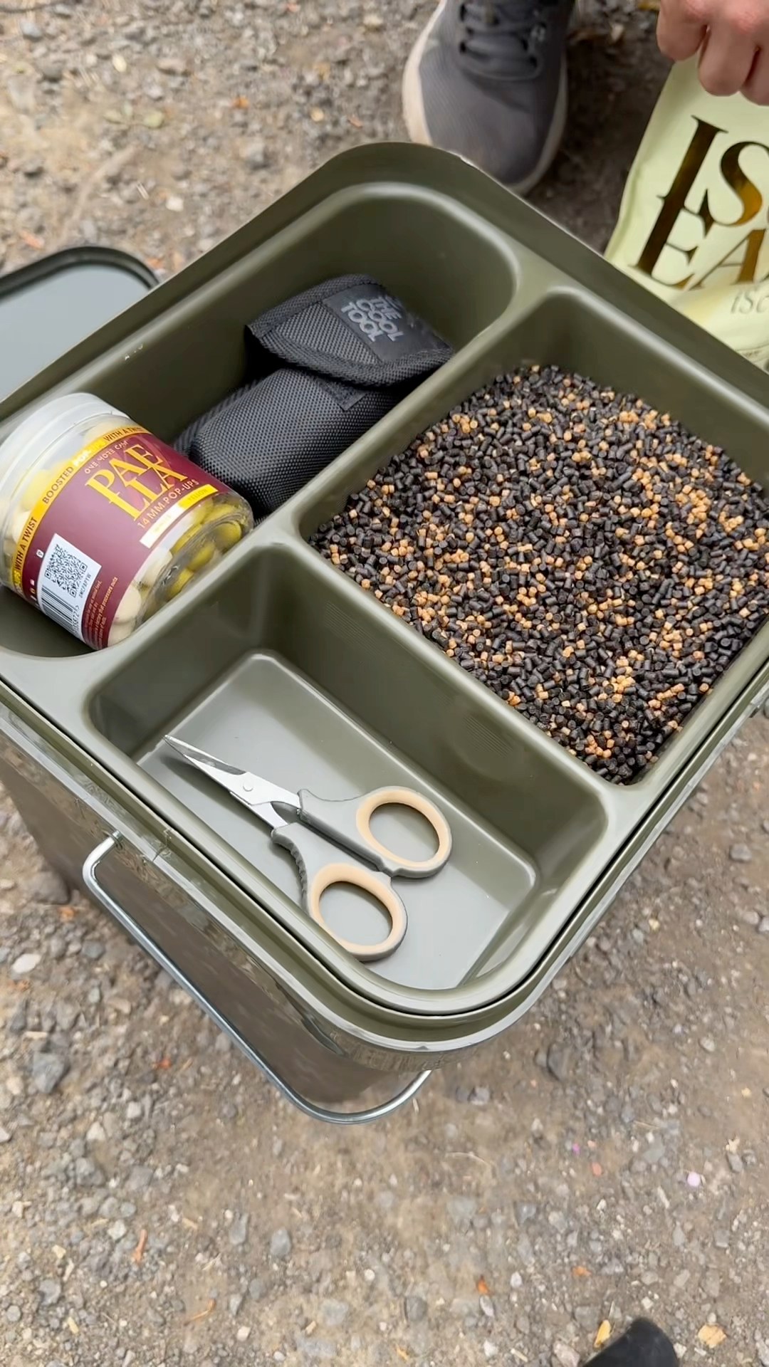 bellroy wallet vs | Hide & Seek Lo - Premium RFID Wallets Pound Test:100LB out tab for less hunting boot bag Rod and Reel Set