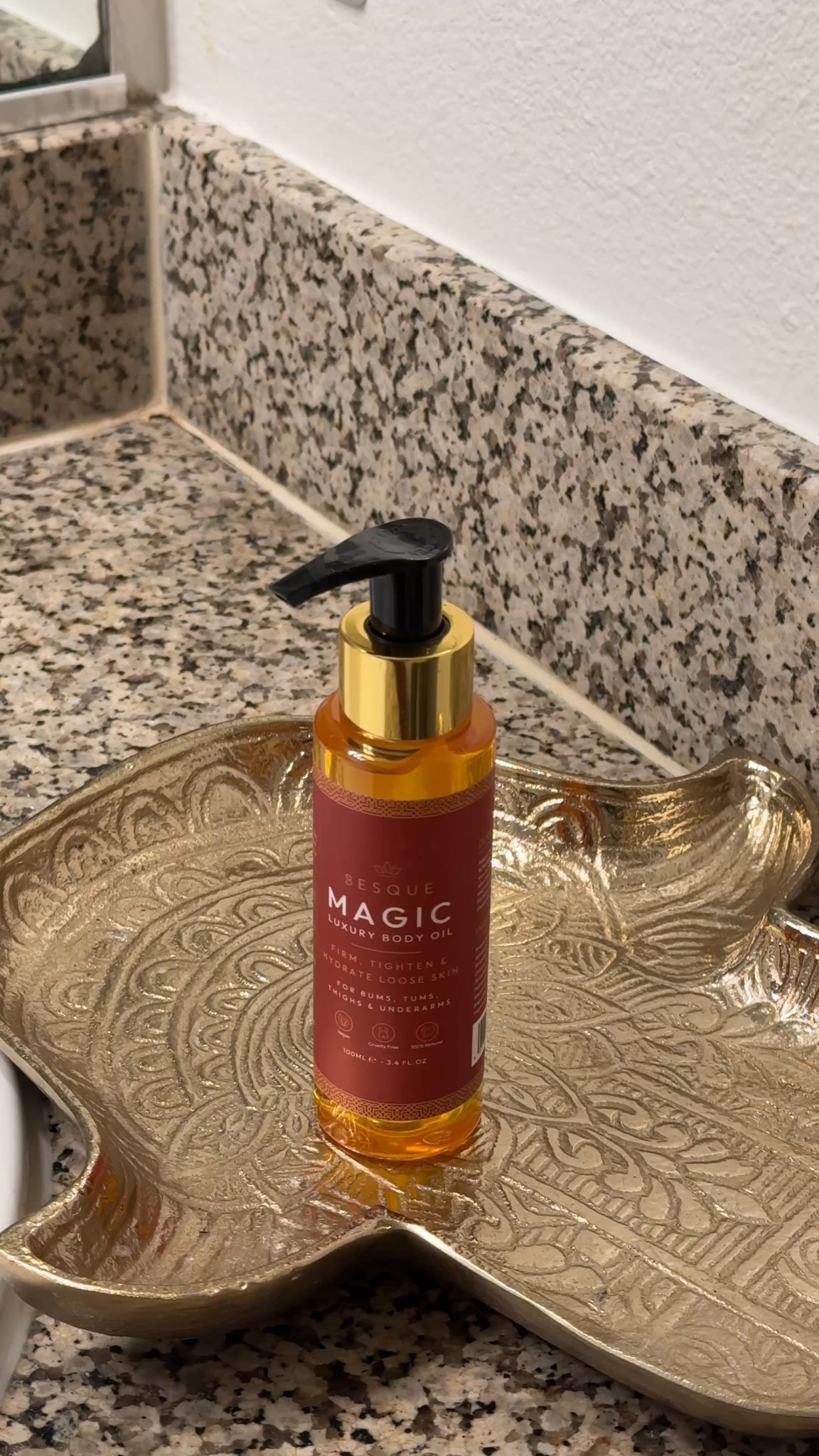 Besque - How to Use Besque Magic Body Oil for Glowing,... | Facebook