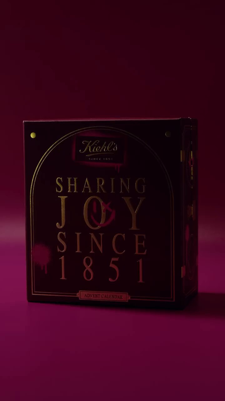 The wait is over! 🎉 Here's a glimpse inside our iconic Advent