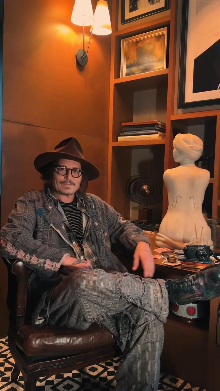 Johnny Depp's art exhibition coming to Japan