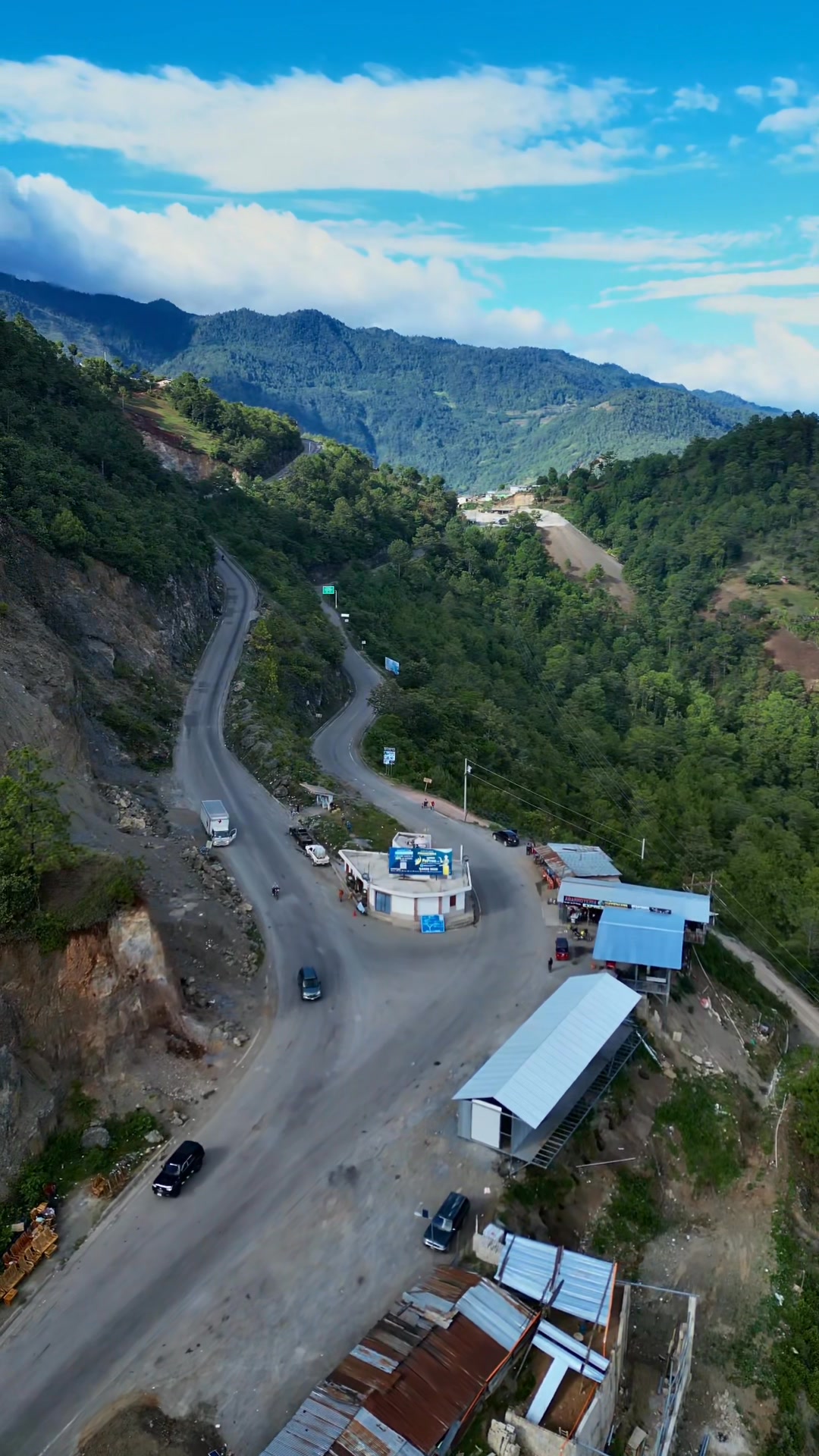 “El entronque de Cunén Quiché, ruta hacia la Región Ixil y las ...