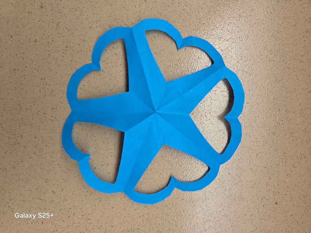 DIY Star Snowflakes . . #papercutting #papercraft #snowflakes #origami ...