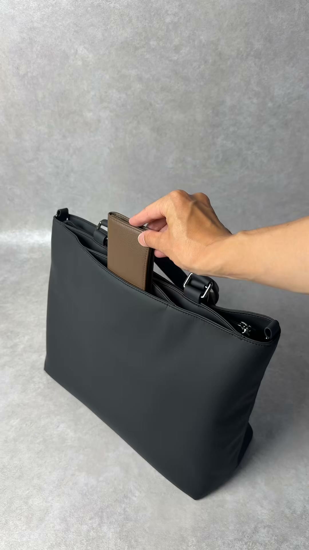 実用的で機能的なのに、デザインもよく、即購入いたしました。 【もう