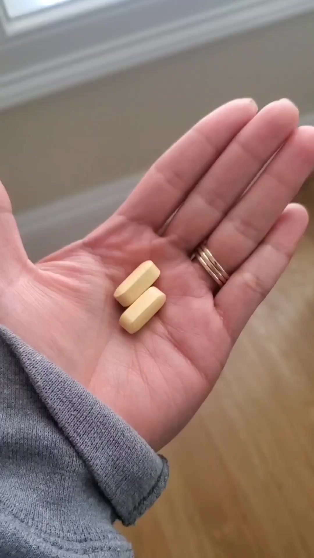 Swallowing pills can be difficult and unpleasant for kids (and adults!). Here are some helpful strategies to improve your child's ability to swallow pills. Start small, take breaks, track progress, 
