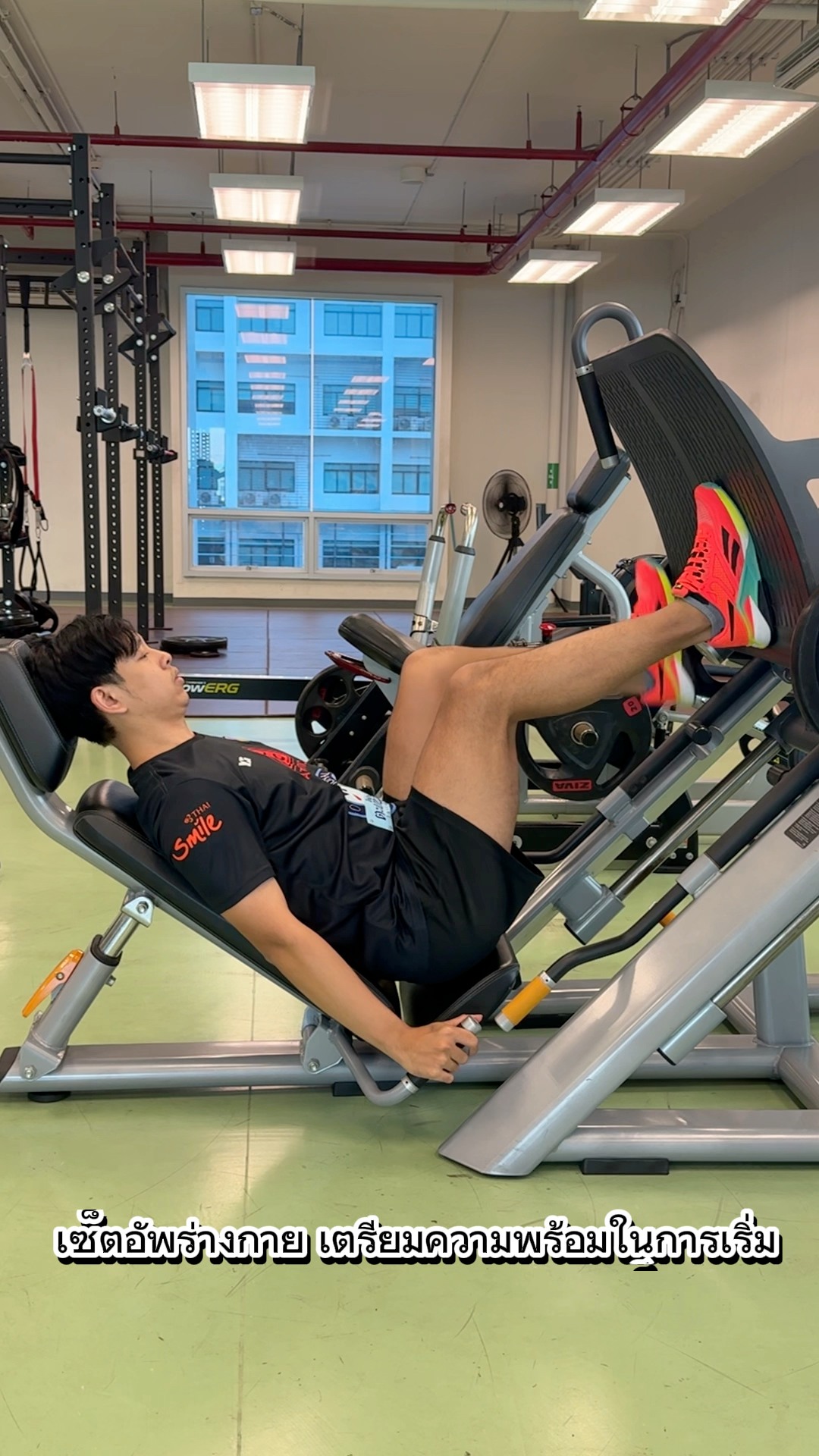 🌟วิธีฝึก LEG PRESS MACHINE LEG PRESS เป็นท่าฝึกความแข็งแรงของกล้ามเนื้อ ...