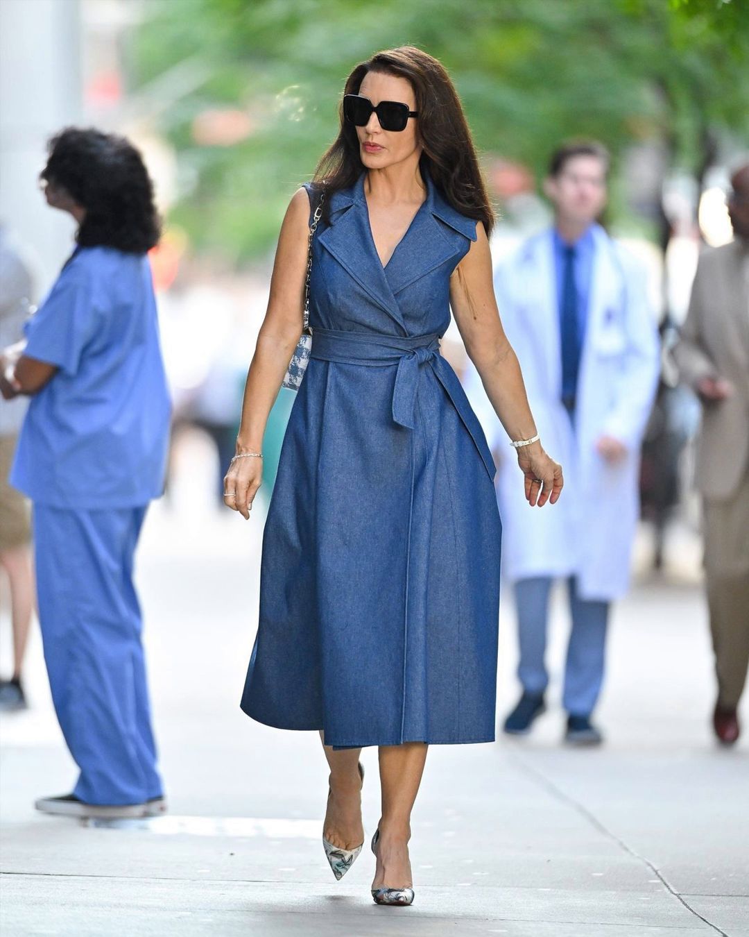 charlotte york blue dress Polished. Purposeful. Always ready. ✨, These York-approved brands are perfect for your packed schedule, from power meetings to evening plans 💼 🍸., Book your next rental box today: YGroup_BEBE1443 On her 46th birthday, Size:21½ 34/35