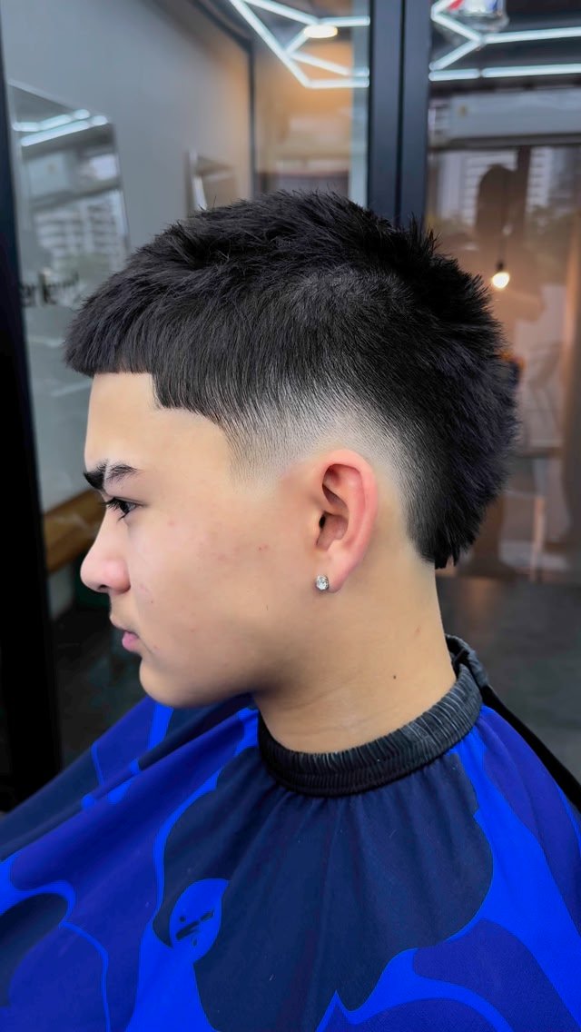 10 guard burst fade with texture💥😁 To book your appointment, click the ...