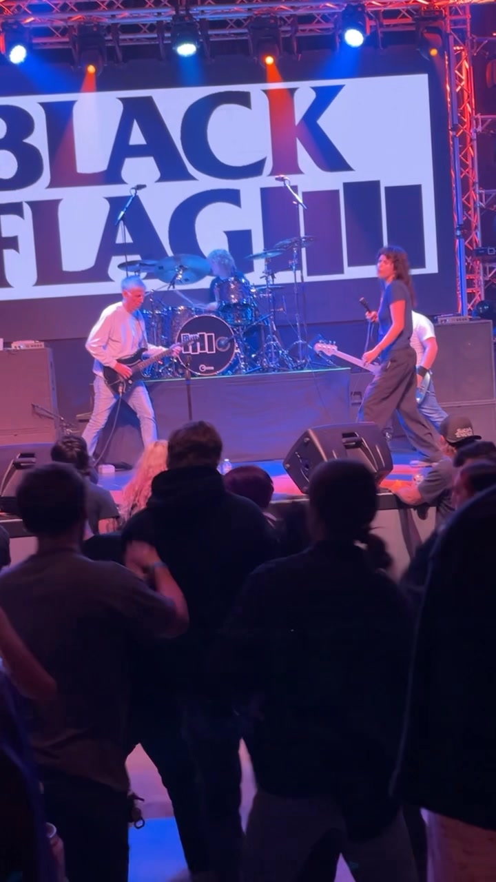 Black Flag is ripping! | Ian Walling | Facebook