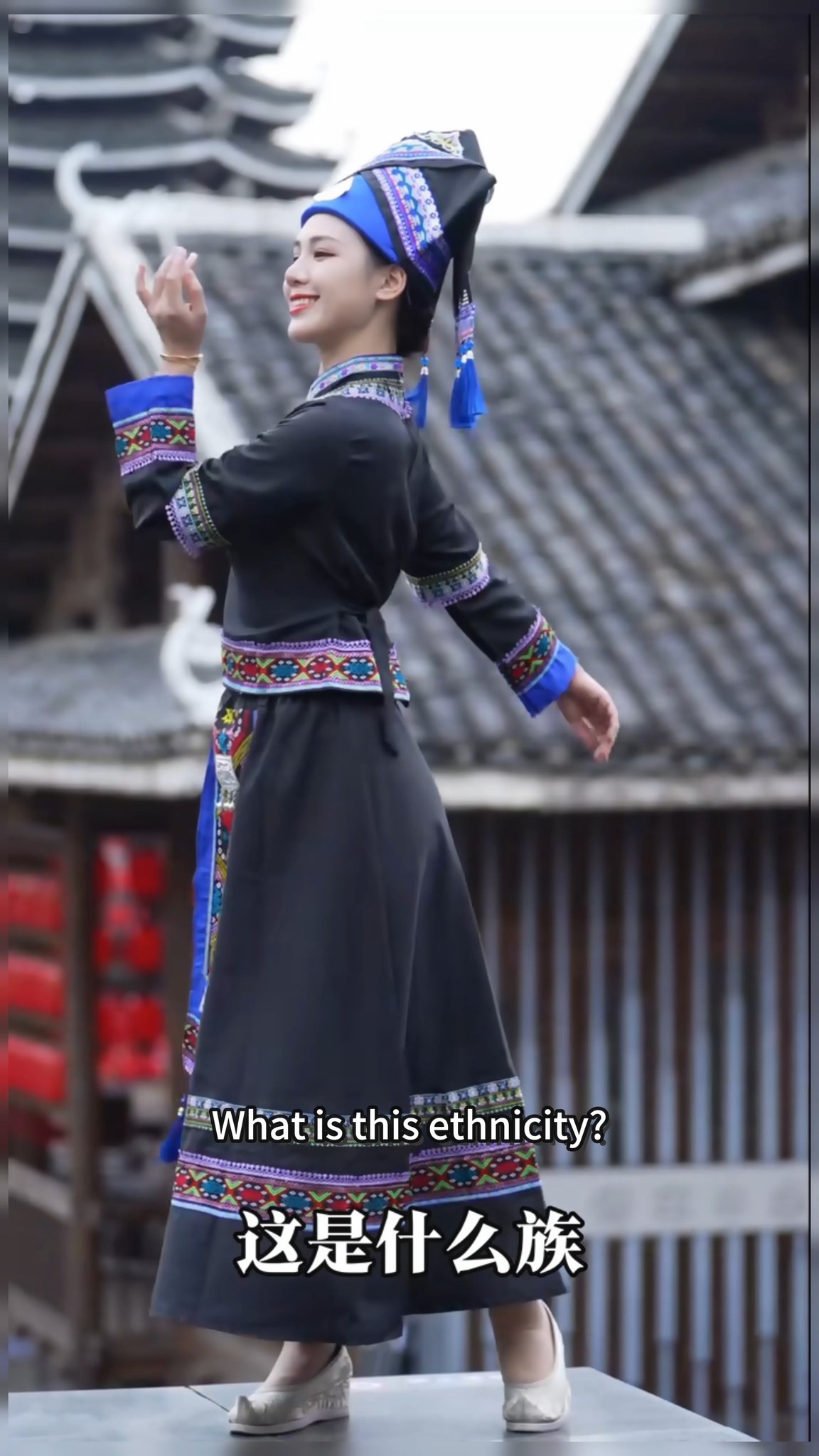 分享五十六个民族的女服饰，你认识几种#五十六个民族#少数民族服饰