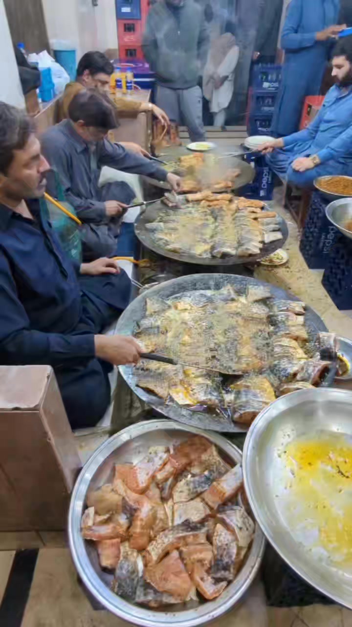 Javed Tawa Fish Fry KASUR STREET FOOD | Masala Fish Fry | Crispy Fried ...