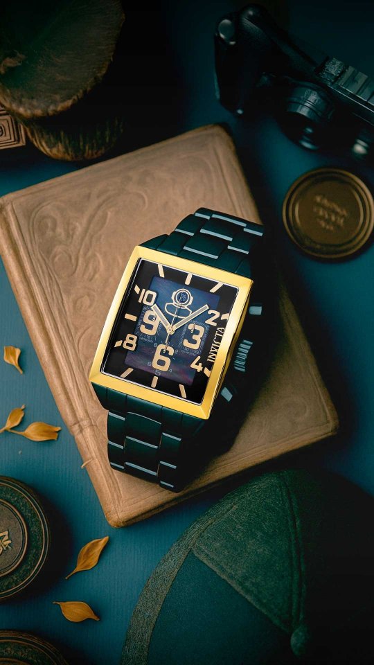 Invicta Pro Diver 48950 delivers classic dive styling with a