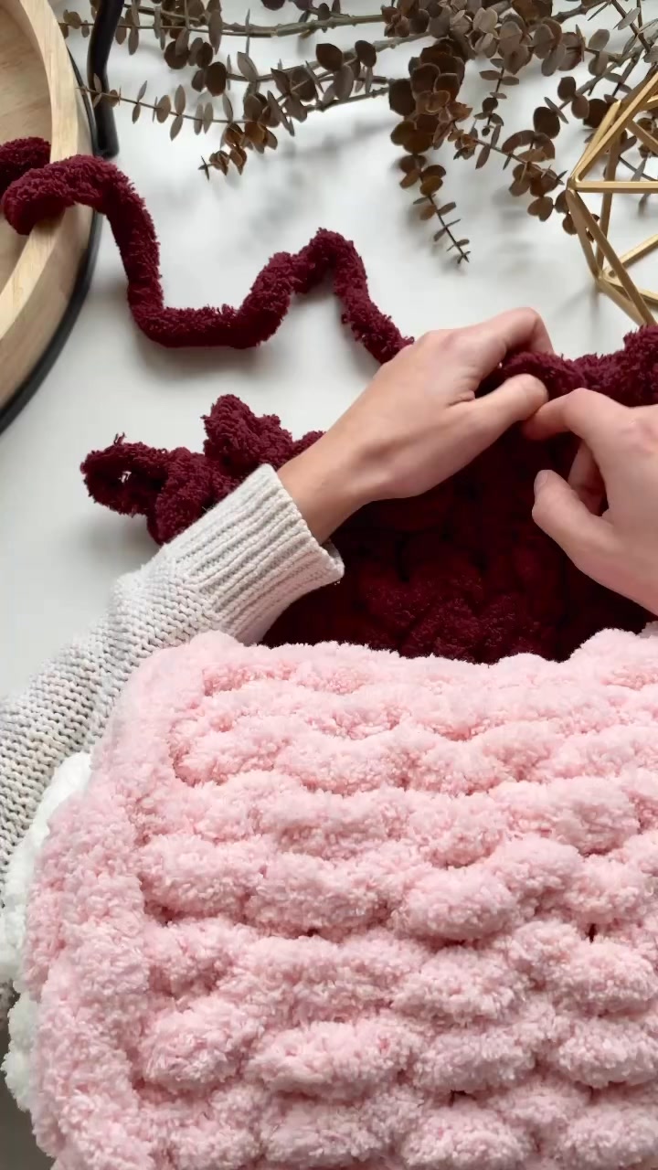 A❥︎ How to make 🤍's in your chunky blanket. You choose the pattern