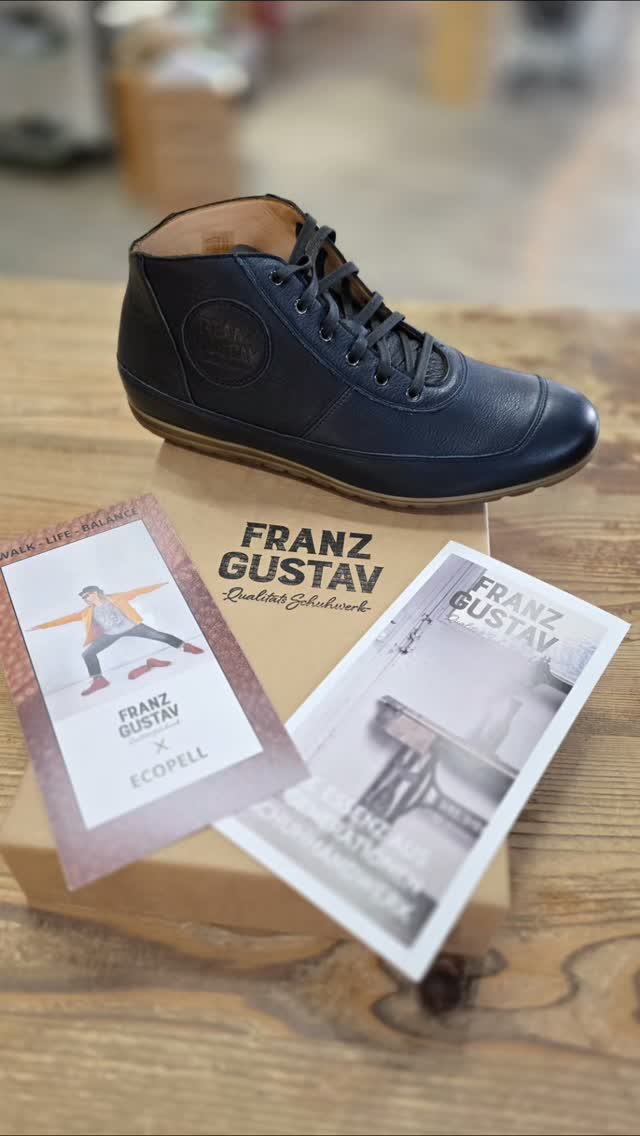 🍂 DER DORTMUND. Dein neuer Herbst-Boot., Der FRANZ GUSTAV DORTMUND – handmade gefertigt, hochwertig verarbeitet und wiederbesohlbar. 👞🔄, In Khaki oder Denim – zwei Farben, die perfekt in den Herbst