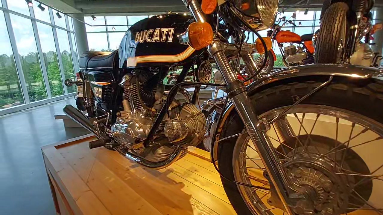 Awesome!! #motorcyclehistory #vintagemotorcycles #motorcycles