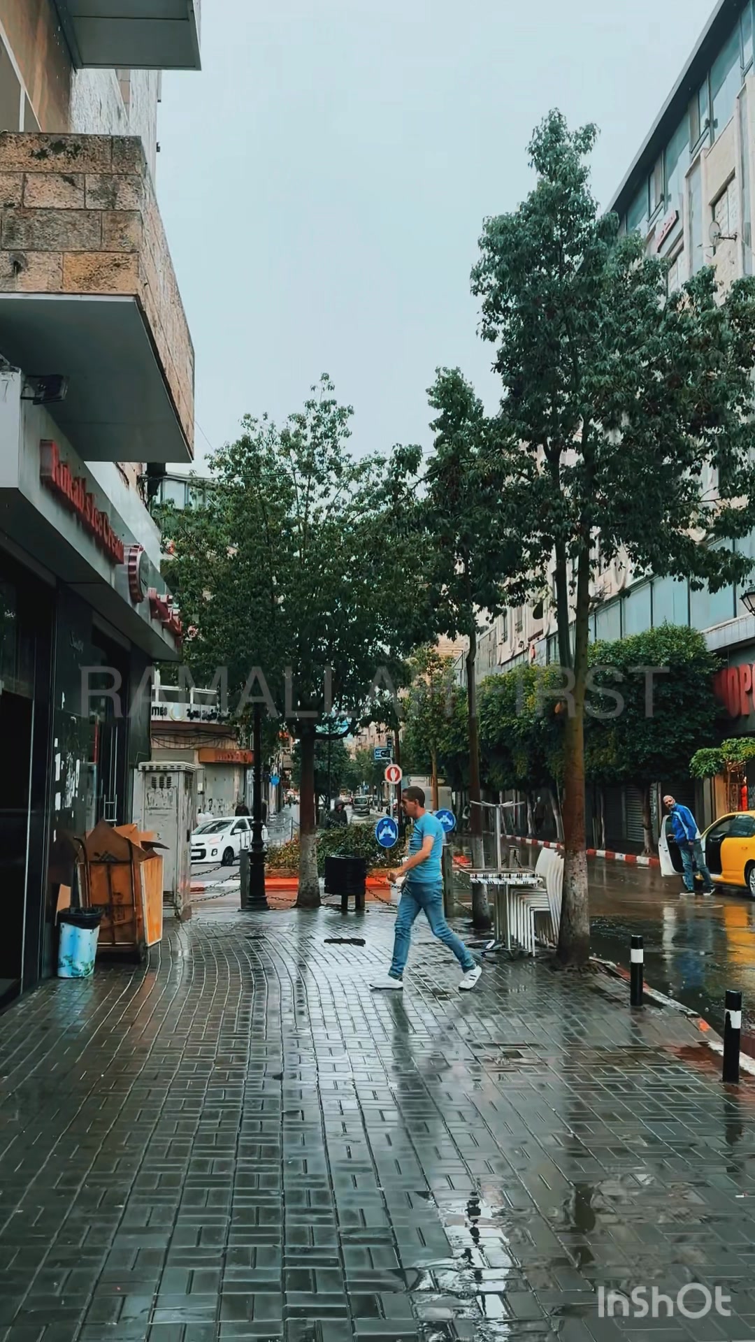 #رام_الله لما المطر يبلّ الشوارع، بتحسّ المدينة بتتنفّس من جديد 🌧️ ريحة ...