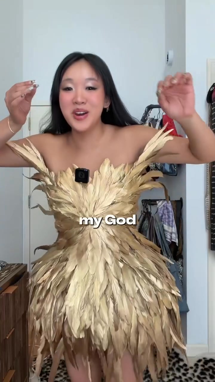 Trying on my Kendall Jenner golden fairy Halloween costume!!, #halloweencostumeideas #halloweencostume #costumeideas #diycostume | Kalitaku