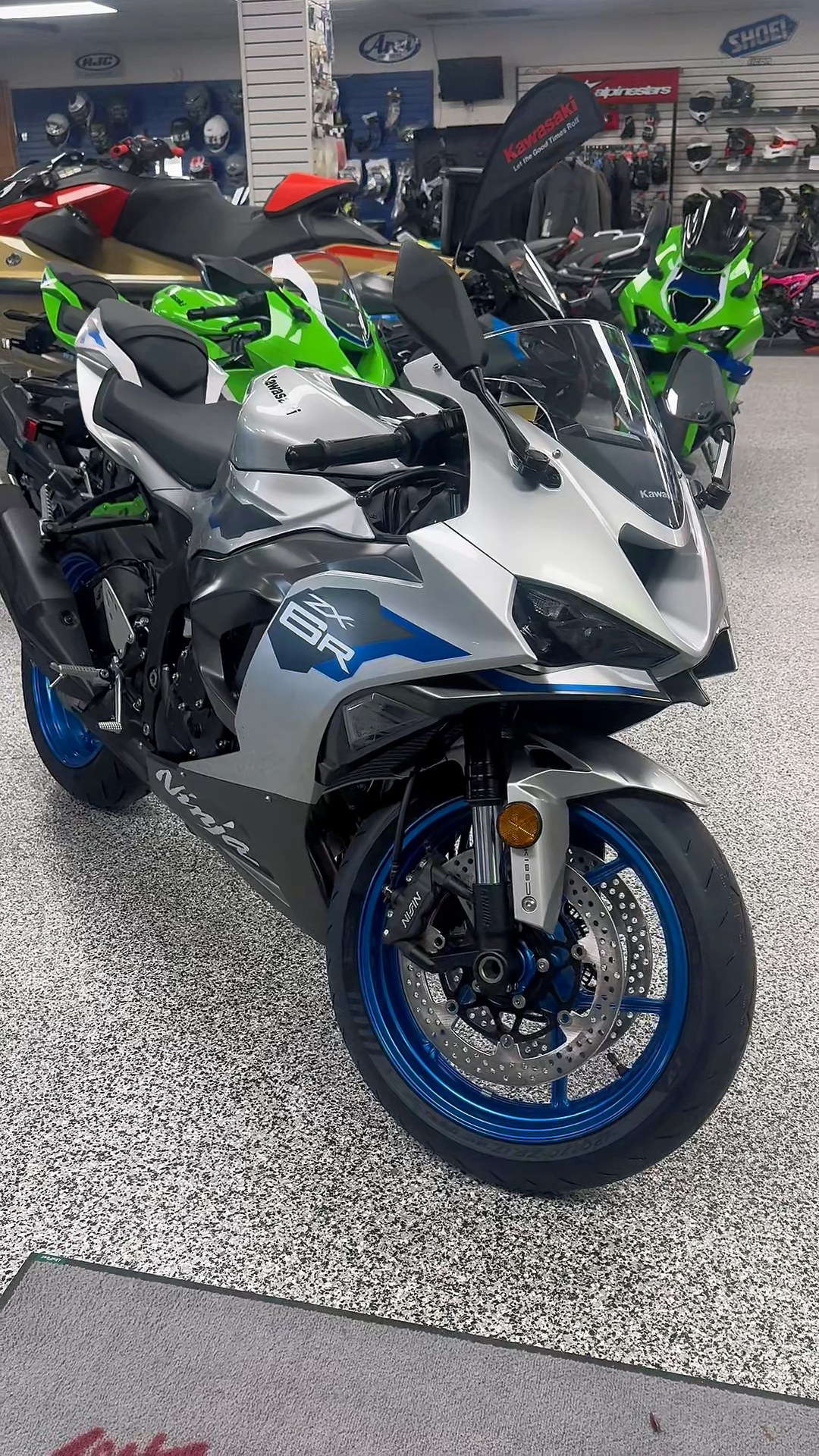 専用1 🏁 THE FIRST 2027 KAWASAKI NINJA ZX-6R HAS LANDED! 🏁🔥 The wait