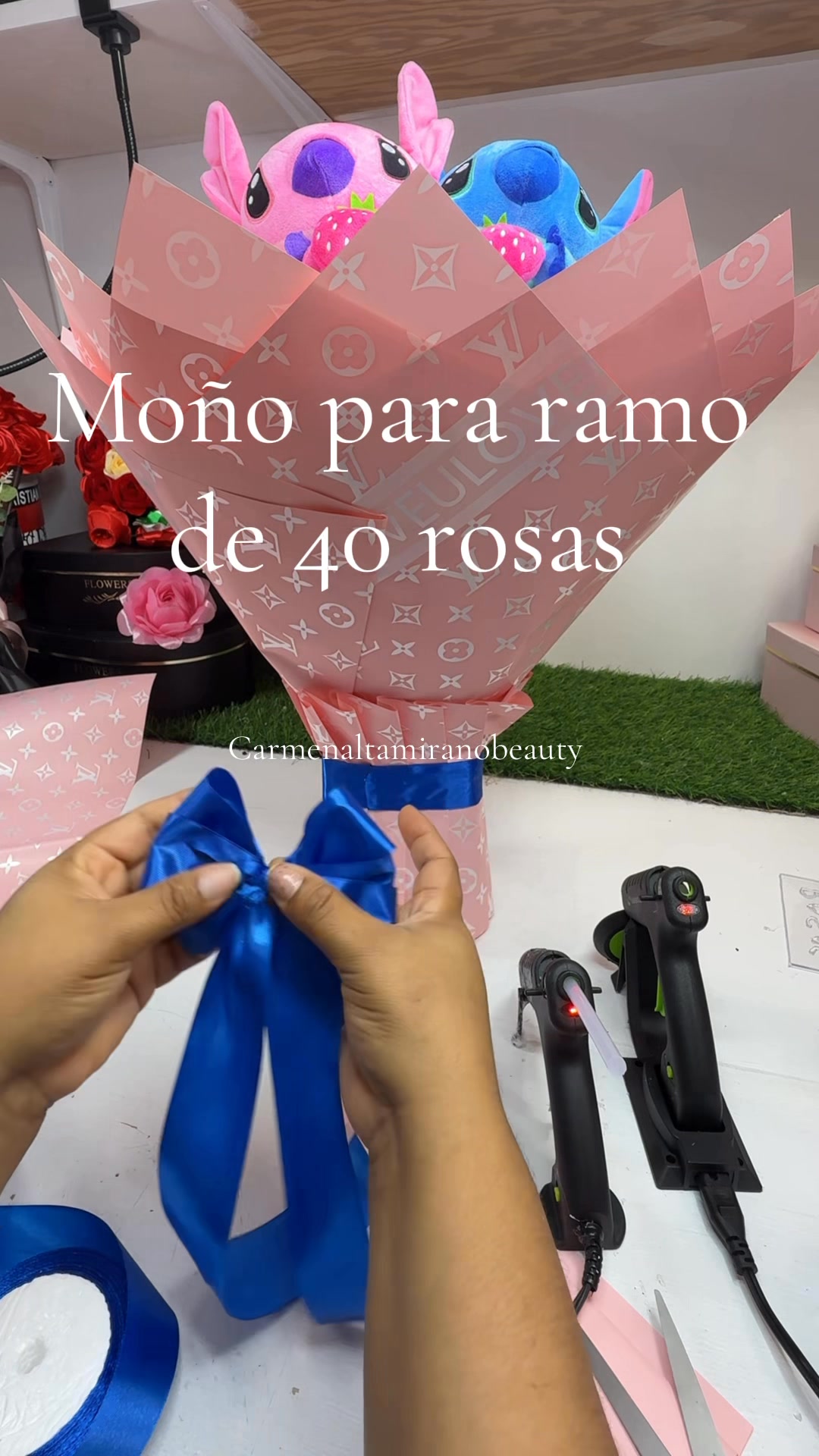 Te enseño a hacer moño para ramo de 40 rosas #moño #ramo #tutoriales # ...