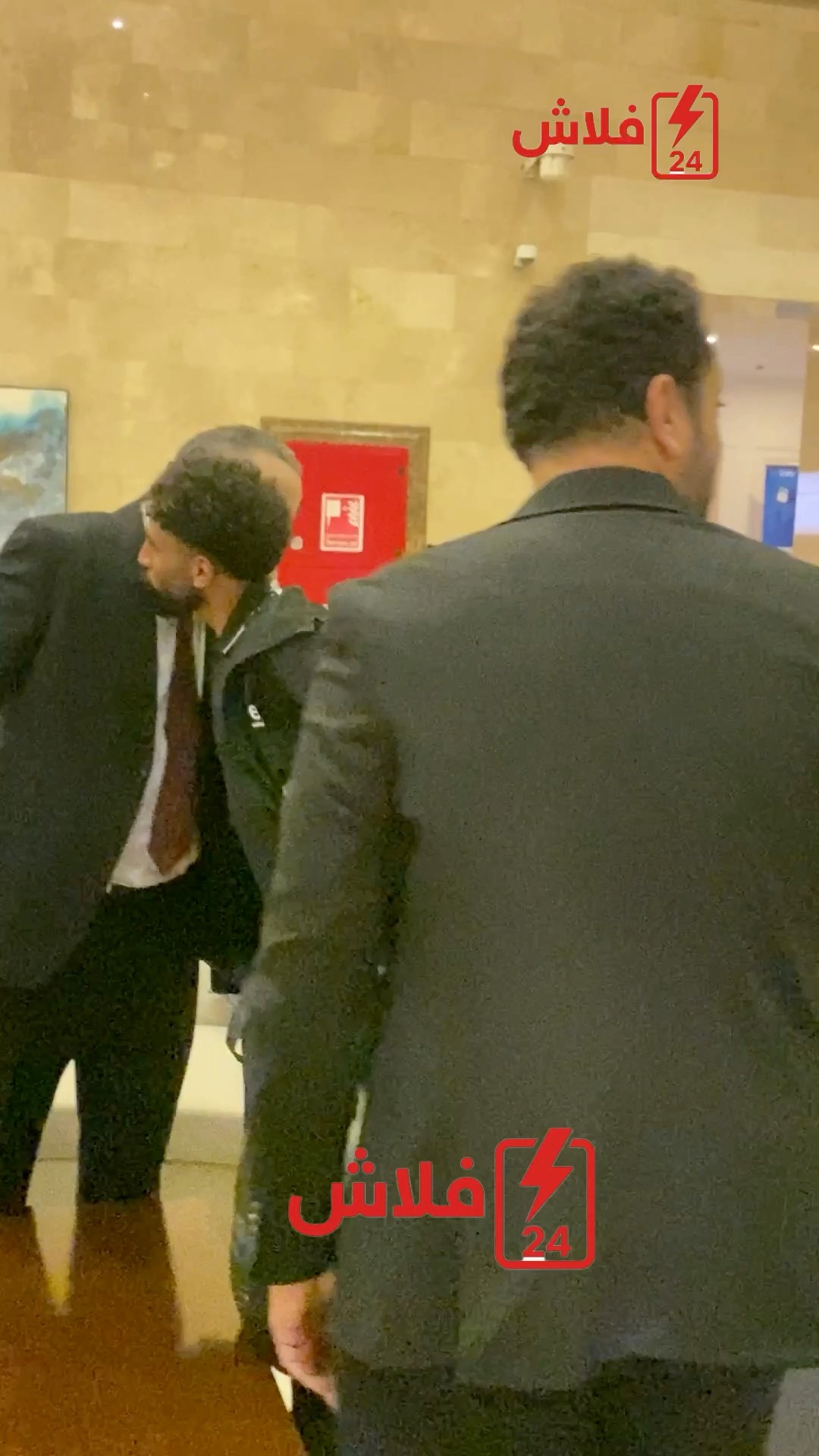 محلقش يغـ ـسل ريحته من العـ. ـرق المباراة#نجم_الاهلي مراون عطيه جاي جري ...