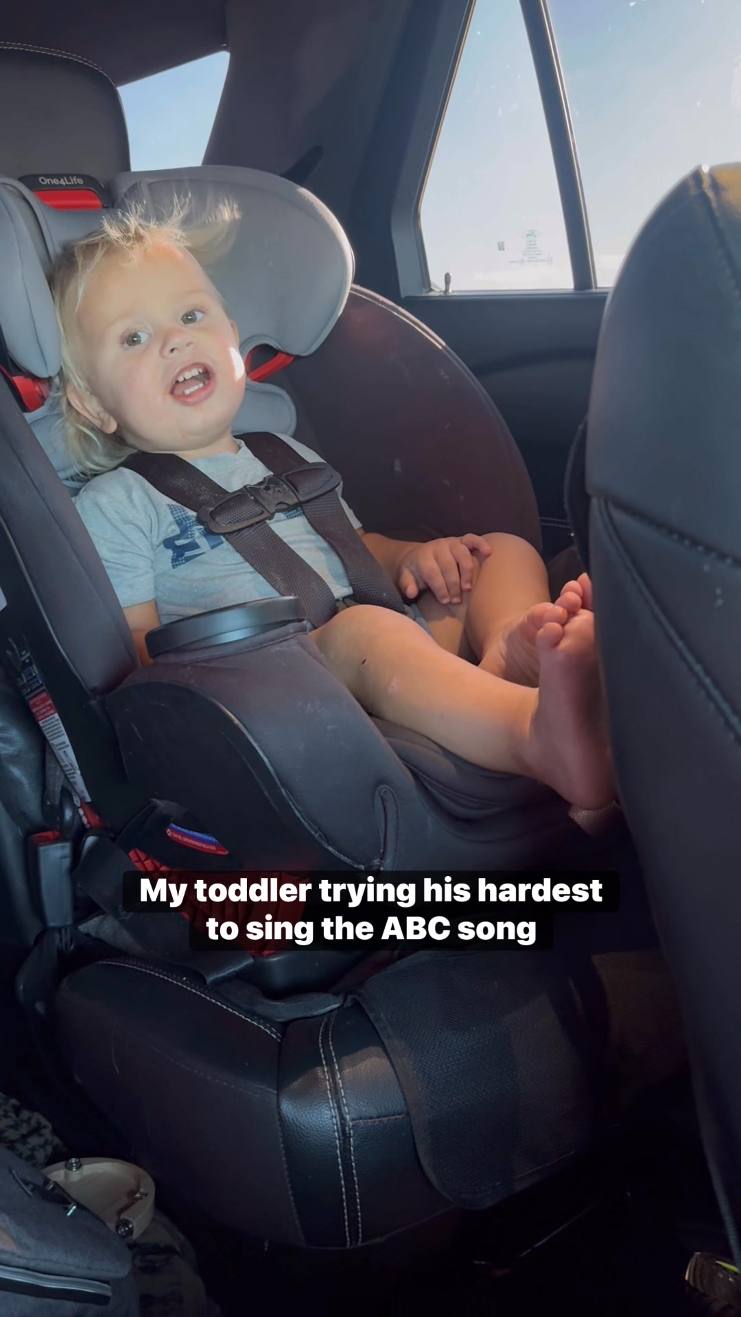 Baby Reece was trying so hard! Lol he’s been hearing me sing it a lot ...