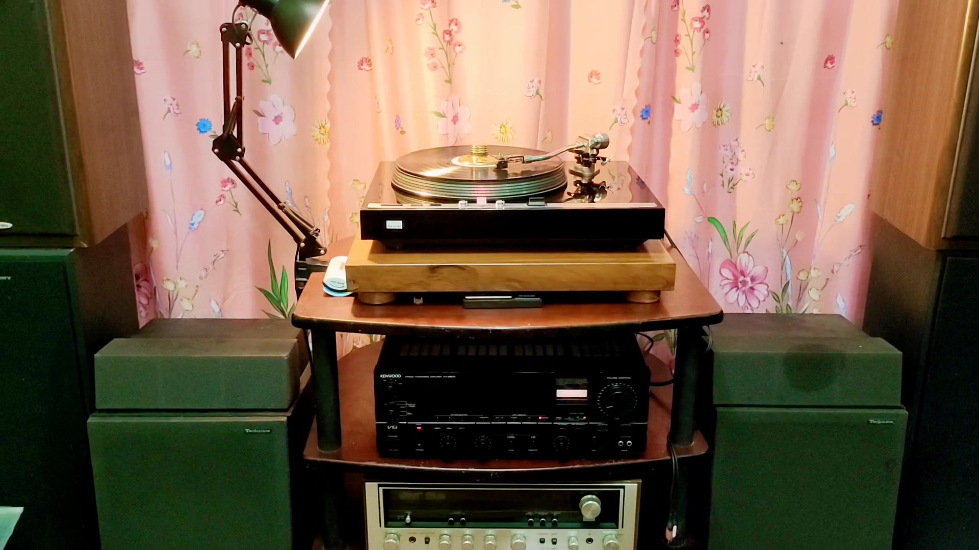 Test video for Kenwood KA-990D Integrated Amplifier With SANSUI SR