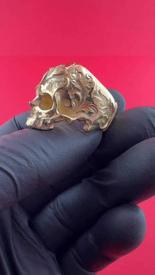 The Great Frog's large skull cuff statement piece