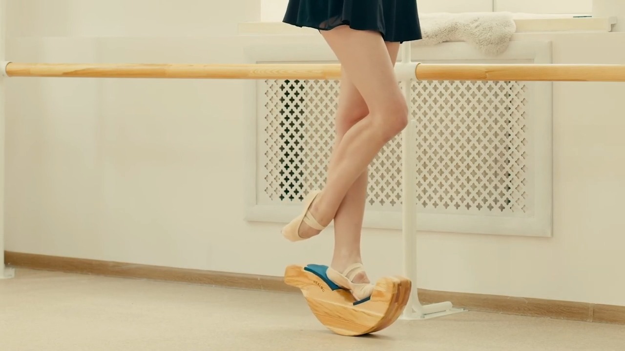 HEALMO Turnout trainer Developing Ballet Turnout Ballet turnout is 