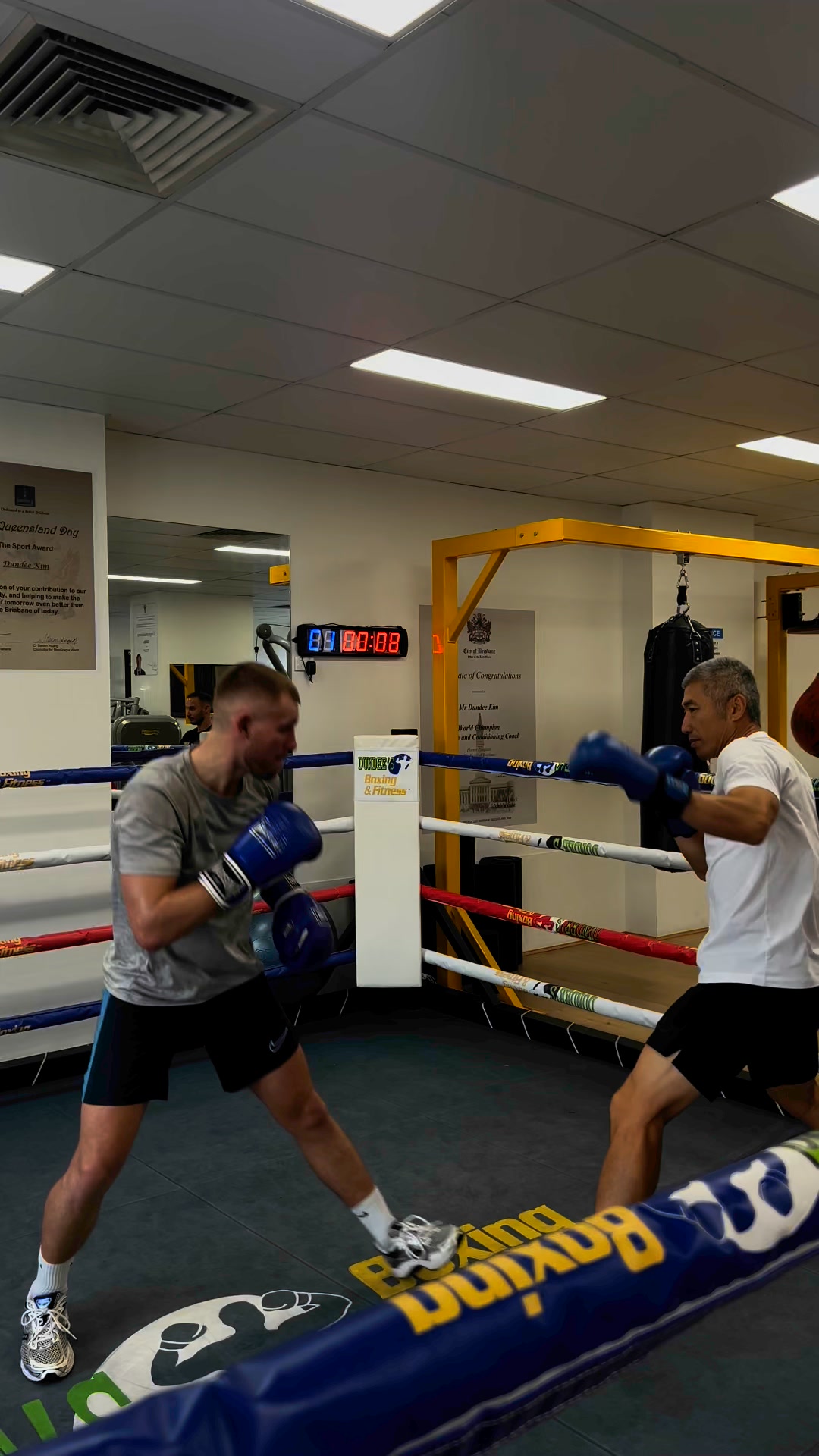 Tom Cribb's first public fight and boxing career