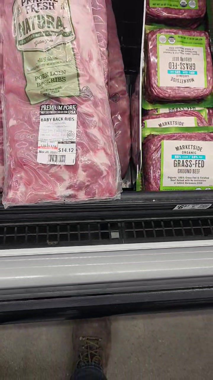 Grocery shop in downtown central USA. Trying to eat moderately healthy ...