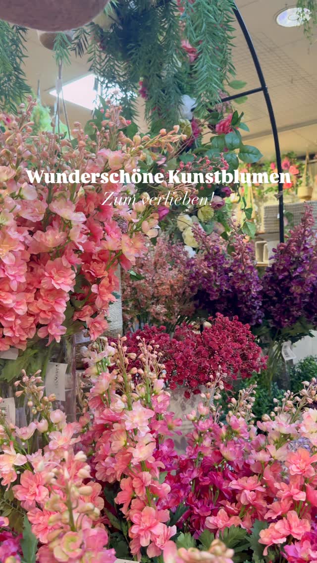 🌸 Sommer-Vibes zum Mitnehmen! , Entdecke unsere riesige Auswahl an Kunstblumen – von zarten Rosen bis zu bunten Highlights 🌷✨ , Perfekt für Hochzeit, Zuhause oder Balkon 💐 , 👉 Komm vorbei im