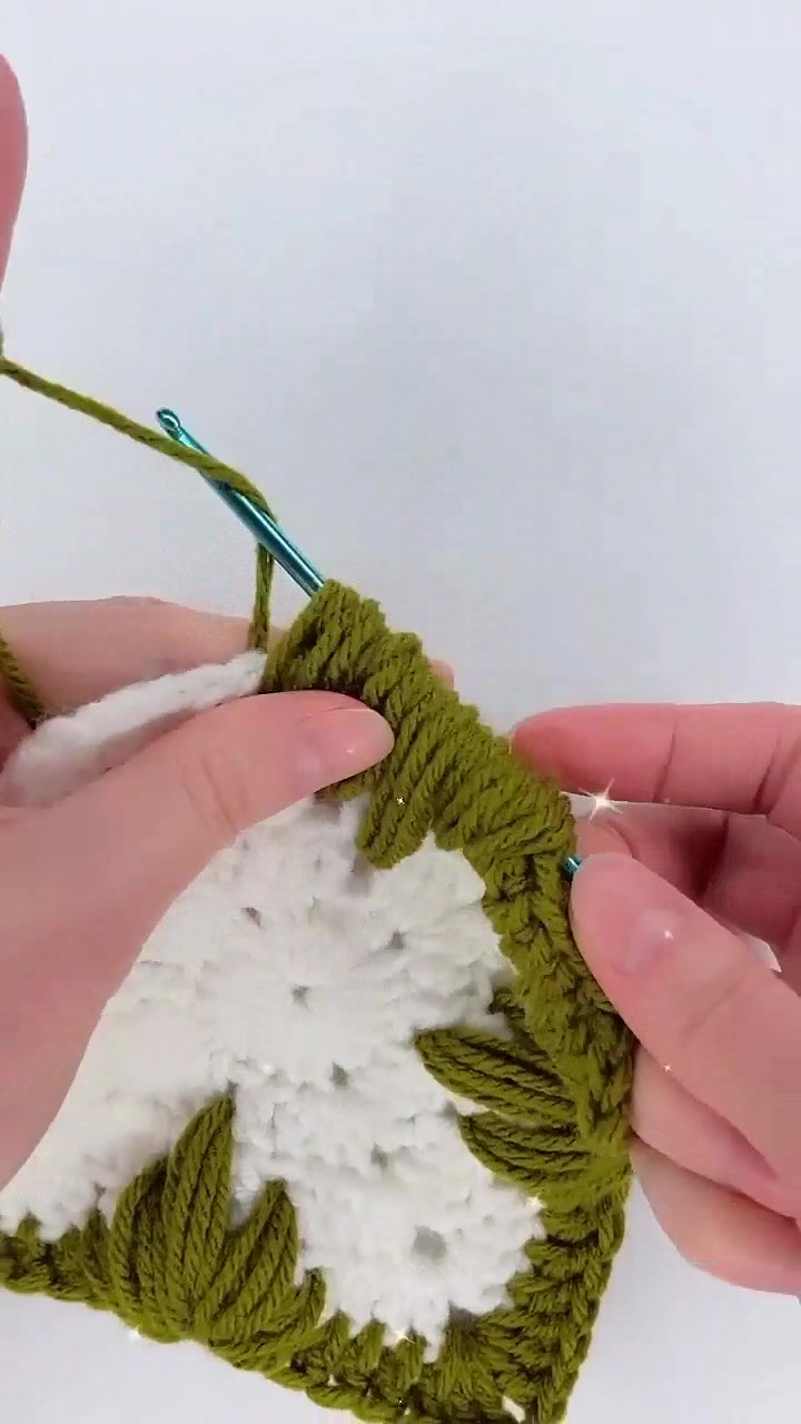 Easy crochet tutorial🥰🧶😘 #crochet #trendingreels #TrendingNow | Main ...