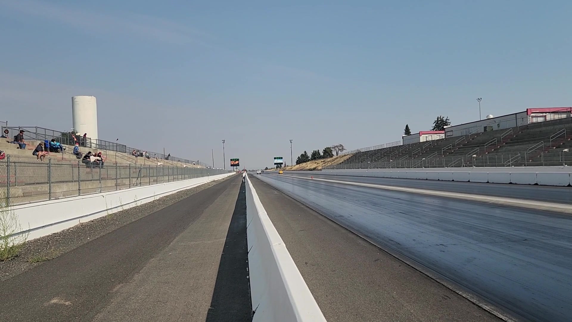 Mustang Andy vs Mike. Watch that Mustang Launch! Nice Nash Metropolitan ...