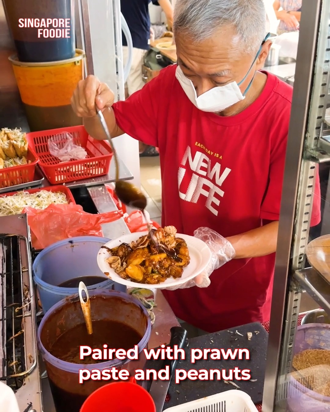 Uncle's Singapore Rojak! Helmed For 37 Years!! | Uncle has been making ...