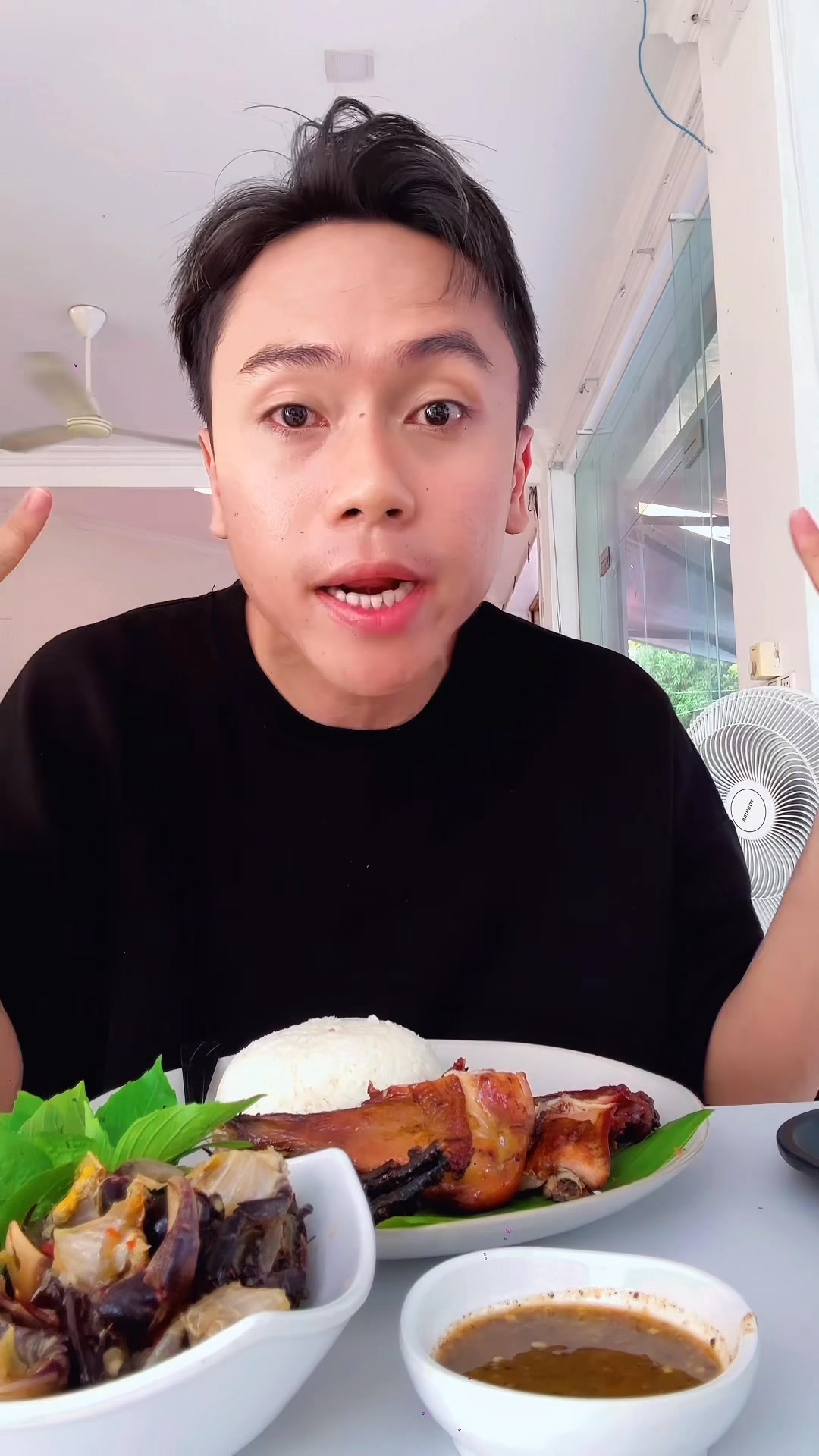 ព្រាយអត់ឃ្លានសណ្ឋិត 🧟‍♀️ | Chea Oudom Rathanak | Facebook
