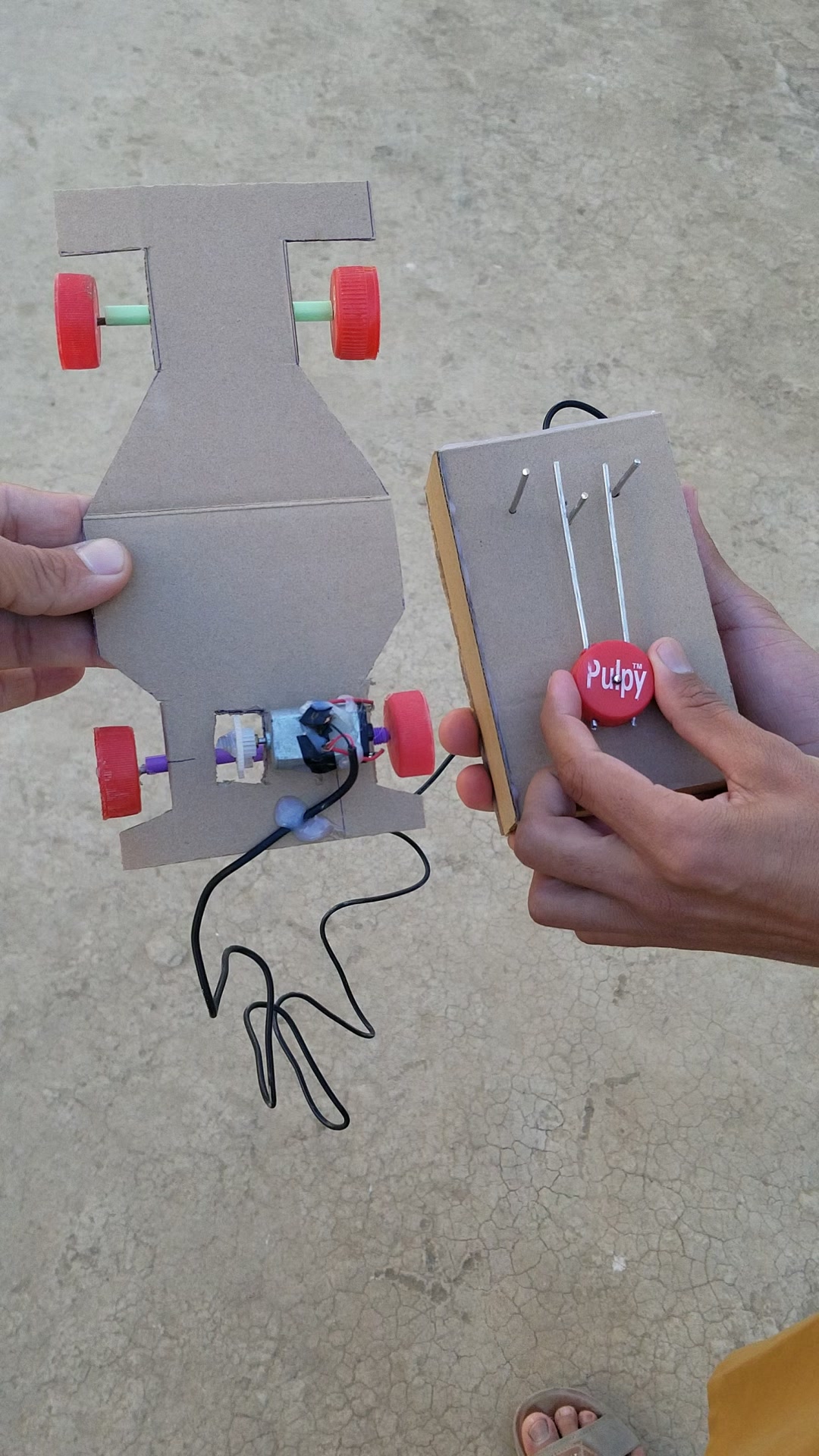 DIY Rc Cardboard Car #DIY #car #cardboardcrafts #creative #tutorial # ...