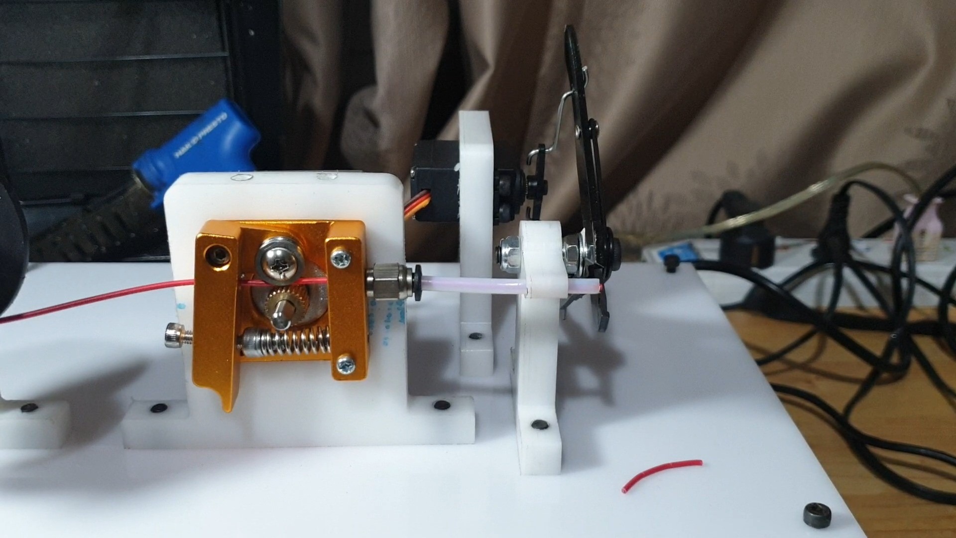 เครื่องปอกสายไฟอัตโนมัติ (Automatic Wire Cutter and Stripper) หลักการ ...