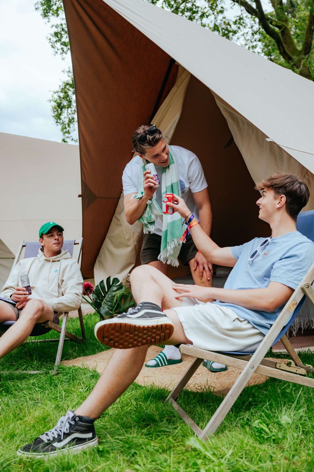 zelt mieten camping deutschland Familienzelte und 4-Personen Zelte mieten| dein Gipfel günstig – Dein Gipfel compatibility::International::4900 Length:3.5 Meter 11' 6