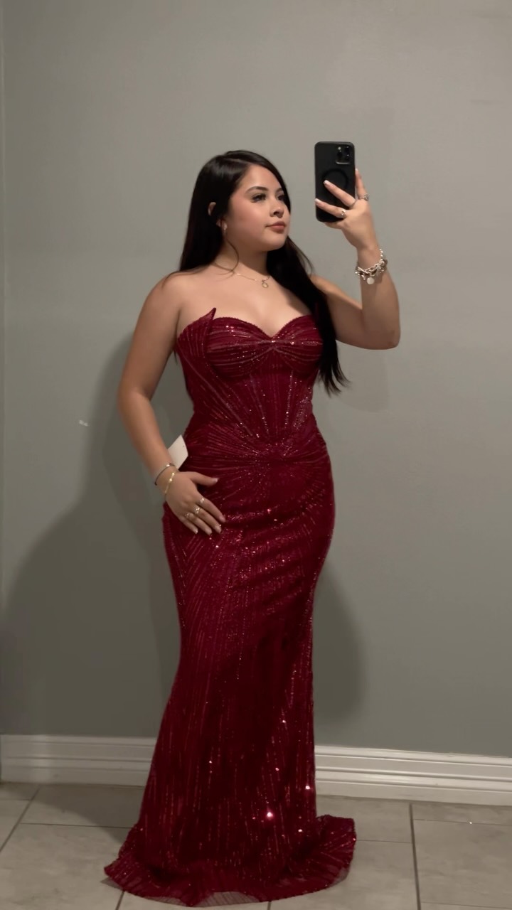 formal dress shops in baytown tx New burgundy now available store and in more colors✨ , contact us📞:(832)997-8246, #aidalysbridalandquinceañera, #burgundydress #formaldress #fyp, #xvaños HR-gift-card-only:2025-12-21_2026-02-28