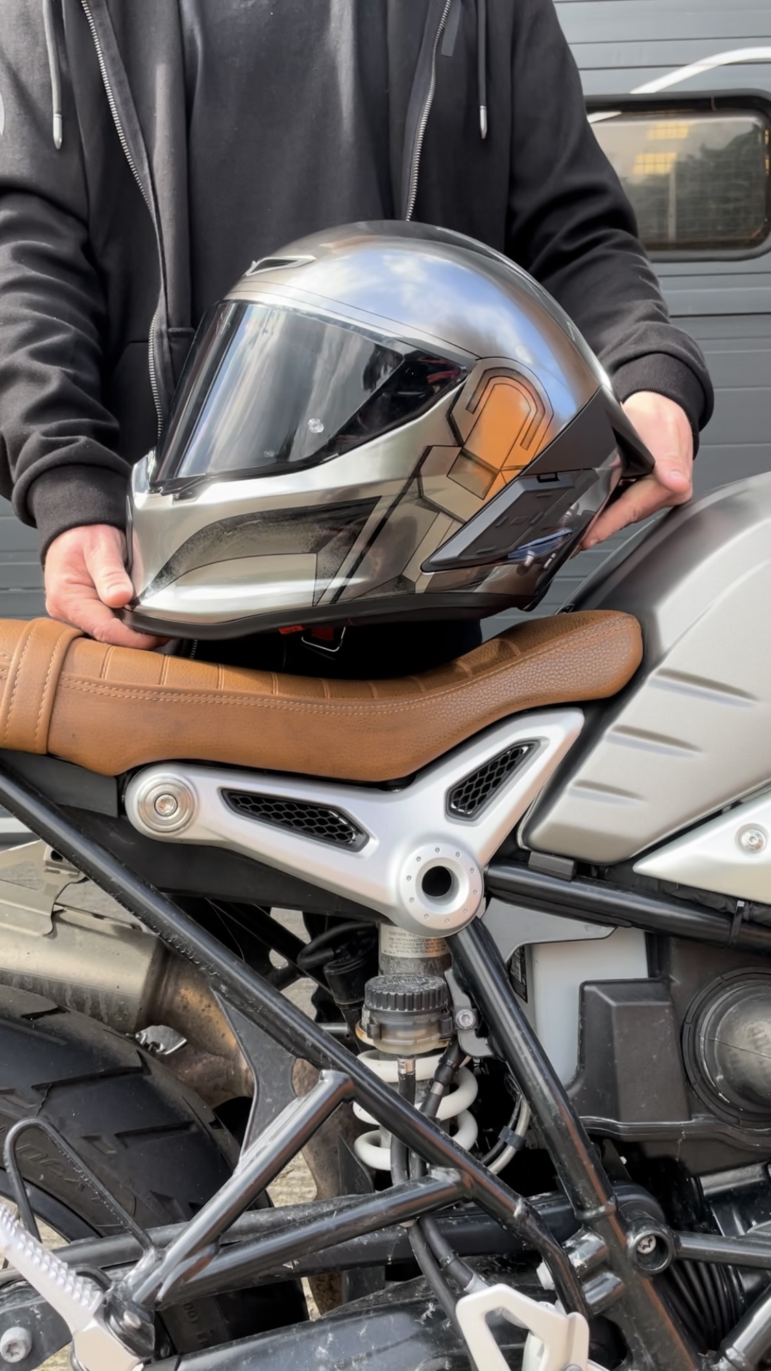 YES, the Shockwave from EOX also fits the EOX 2.0! 🙌 YES, it's
