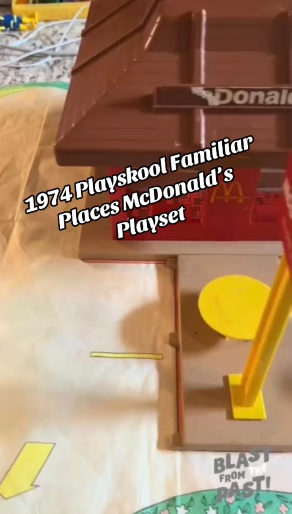 The little trays!! 1974 Playskool Familiar Places McDonald's